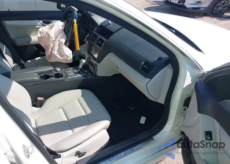 2011 Mercedes-Benz C 300 Sport из США, поврежденный, VIN WDDGF5EB2BR159384